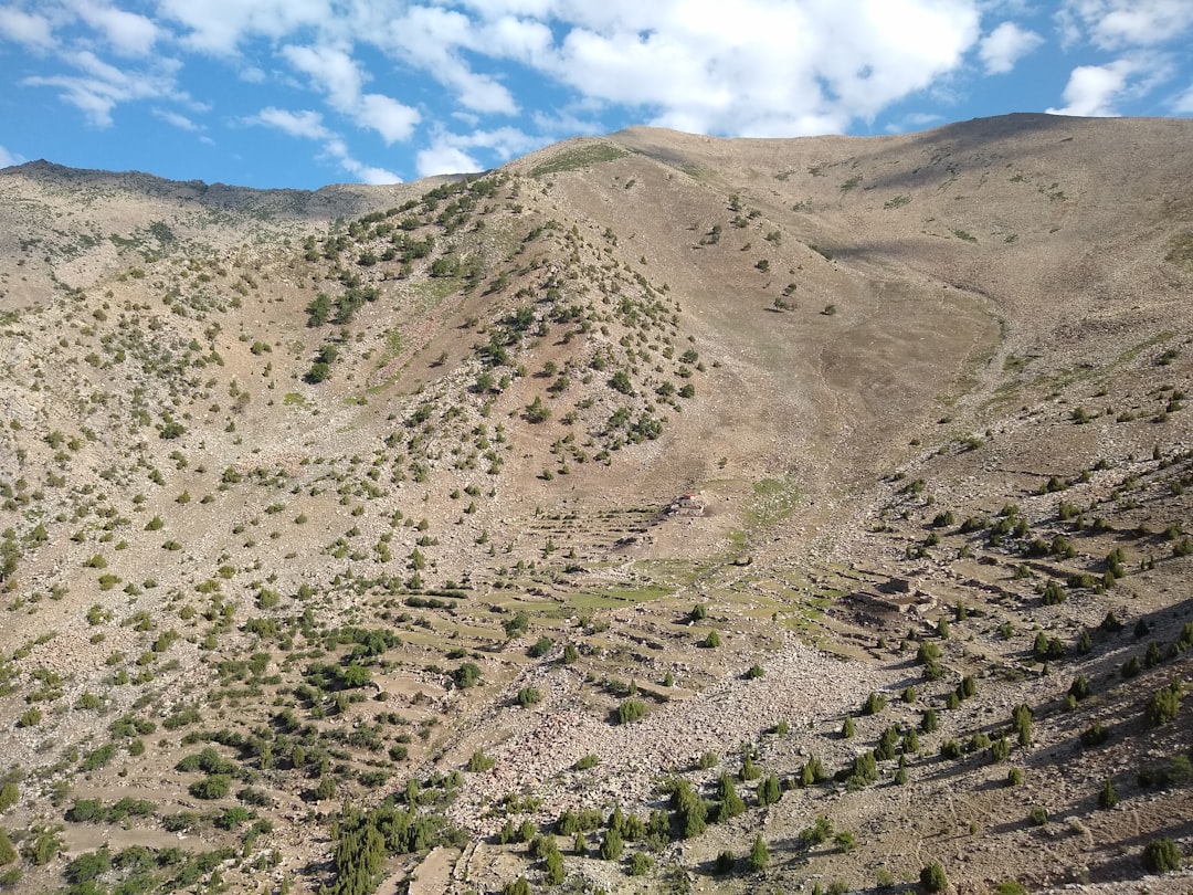 découvrez le tourisme durable : une approche éthique et responsable pour explorer notre planète tout en préservant l'environnement et les cultures locales. adoptez des pratiques écologiques et vivez des expériences enrichissantes qui soutiennent les communautés locales.