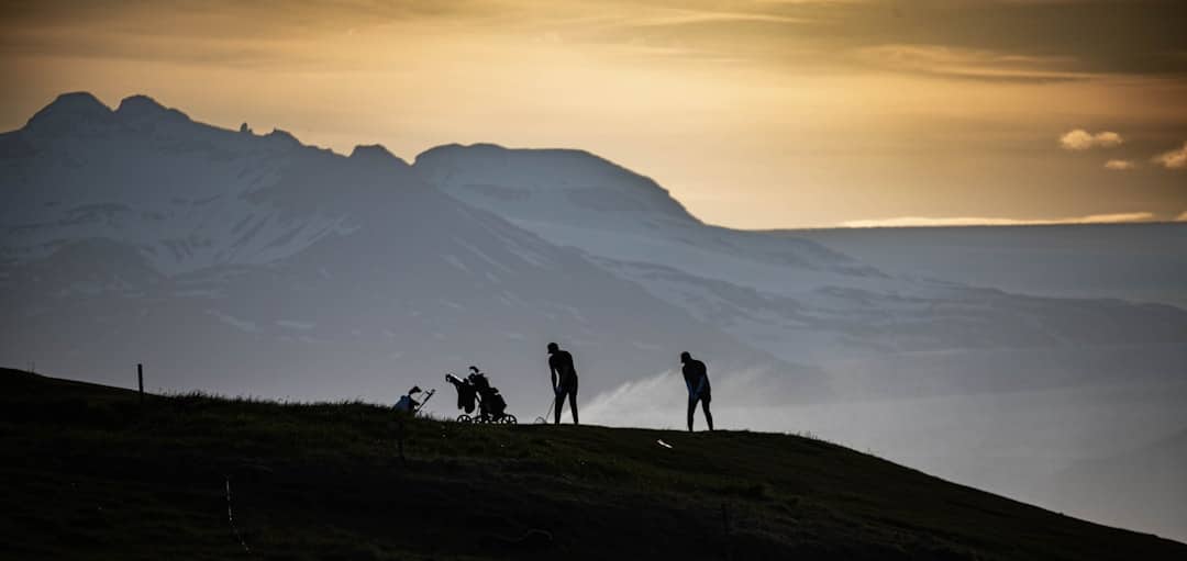 découvrez le tourisme d'aventure : des expériences palpitantes qui vous plongent au cœur de la nature. explorez des paysages époustouflants, défiez vos limites et vivez des moments inoubliables en pratiquant des activités telles que la randonnée, le kayak, ou l'escalade. préparez-vous pour une échappée hors des sentiers battus!